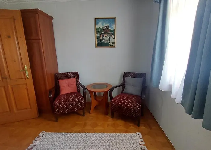 Bruckner Villa Apartman
