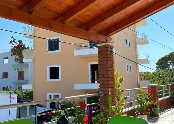 Arlind'S Apartaments