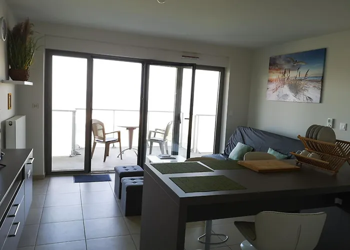 Apartment With Sea Views