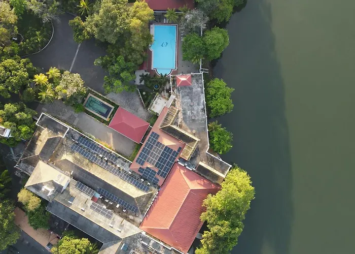 Centauria Lake Resort