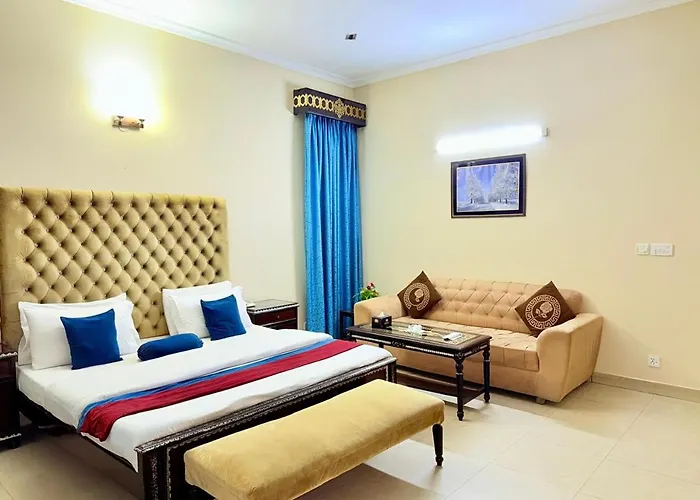 New Pakeeza Hotel