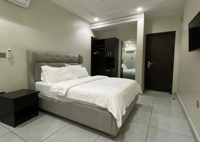 Emmaag Hotel, Ibadan