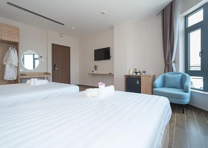 Bamboo Riverside Boutique Hotel