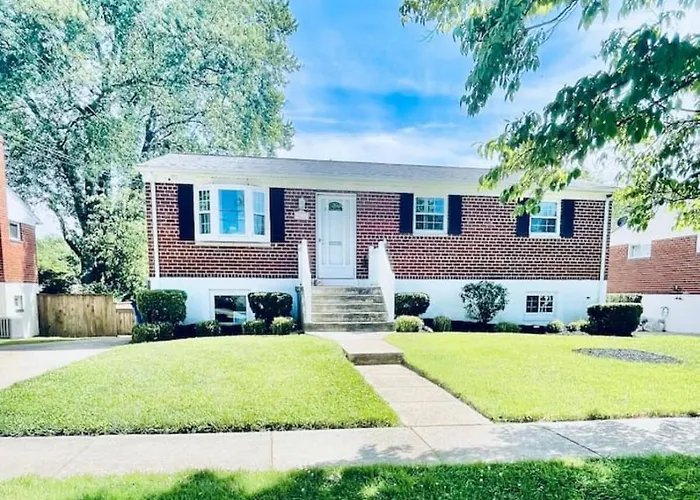 2 Bedroom Apt 5 Min From Metro Pike N Rose