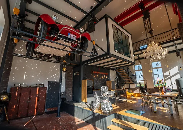 150qm Design Loft Pumpensaal im historischen Wasserwerk