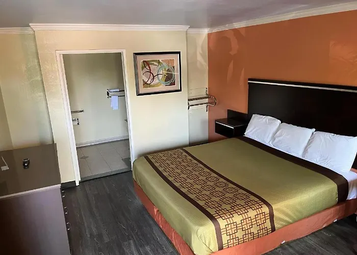 Rivera Inn And Suites