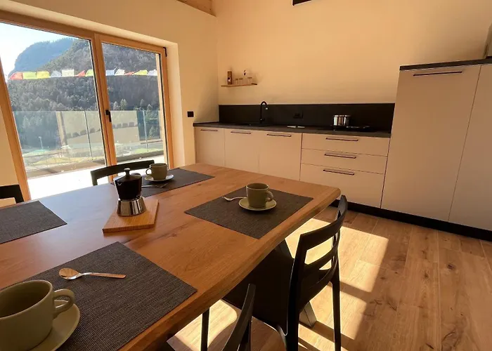 Dolomiti Lake View Apartments