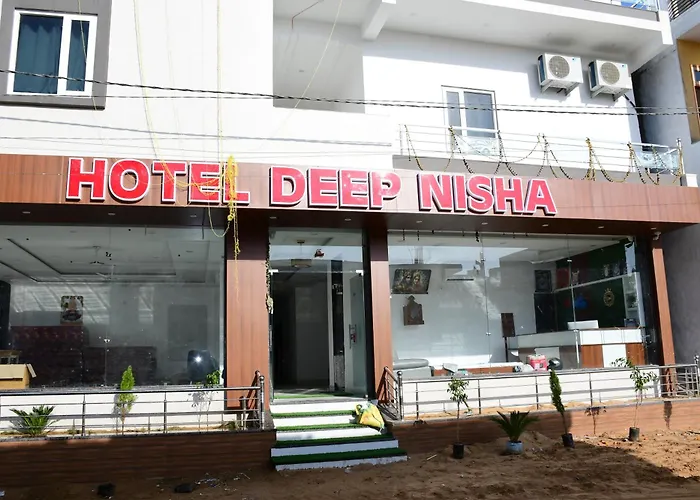 Hotel Deep Nisha