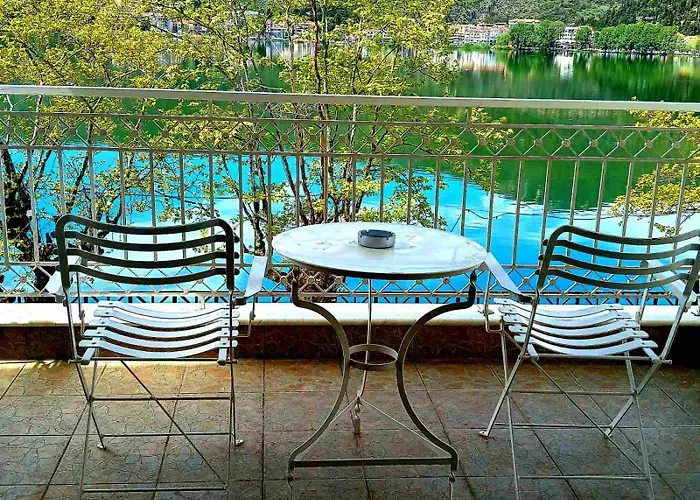 Paraliako Κaterina Lakefront - Biker Friendly Hotel