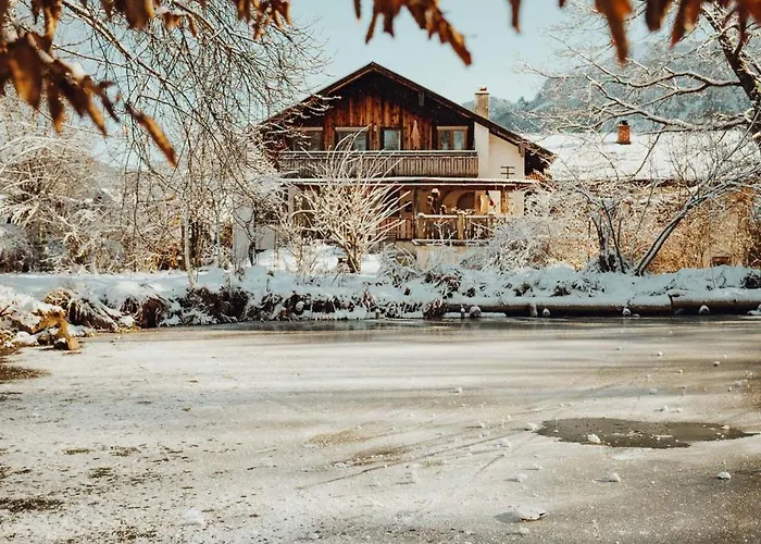 Haus am Weiher