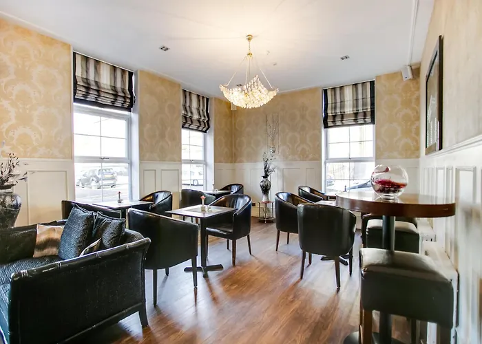 Oyo Gin House Hotel