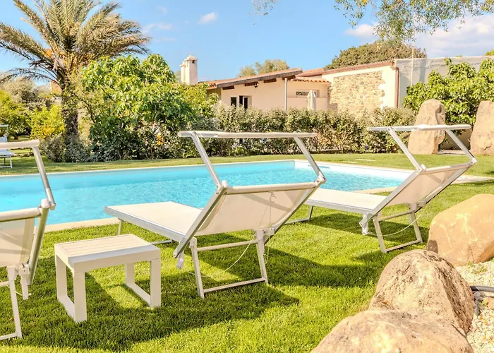 Stazzo San Teodoro Il Ginepro Piscina Condivisa