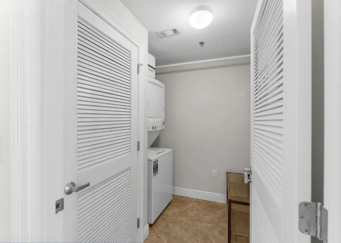 Beautiful Destin Beach View Condo