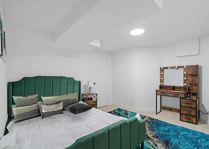Movie Game Room & Fire Pit Luxury Spacious Home