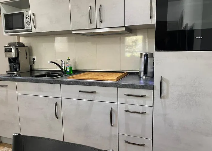 2-Room Flat With Private Entrance & Privat Parking