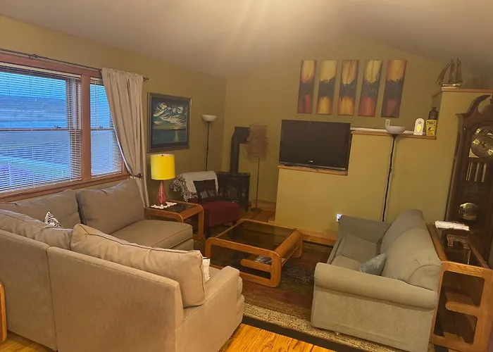 Secluded & Quiet On The Beautiful Kalamazoo River - Saugatuck-Douglas-Fennville