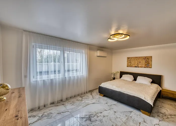 Modernes großes Apartment zentrumsnah Business und Urlaub