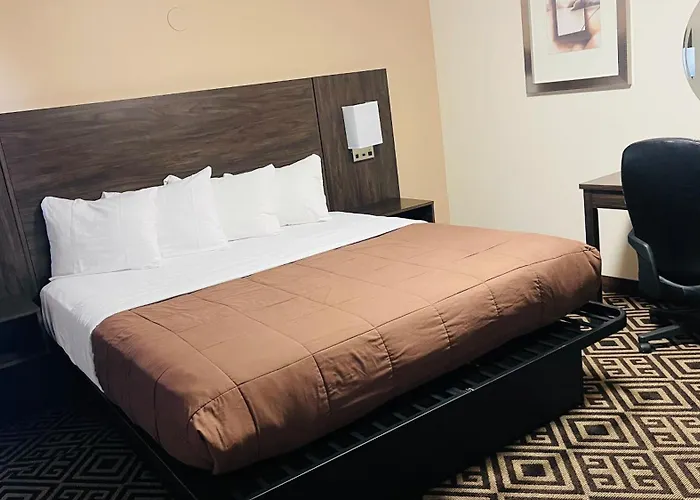 Falls Lodge & Suites