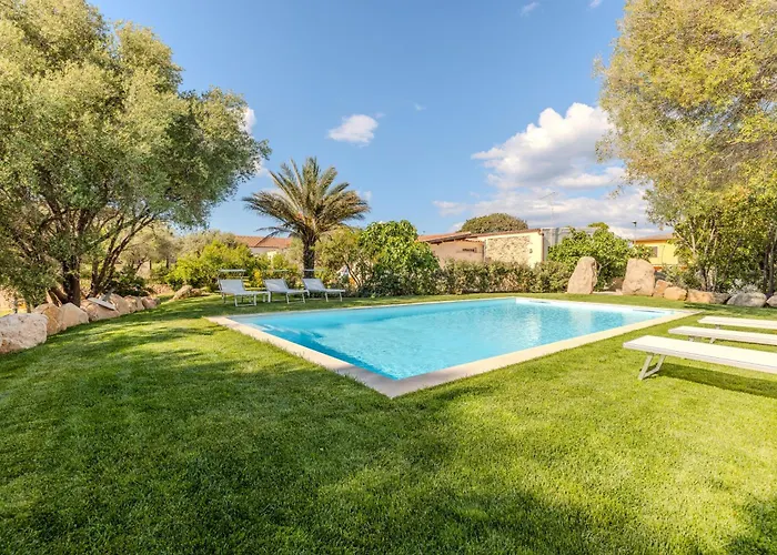 Stazzo San Teodoro La Quercia Piscina Condivisa