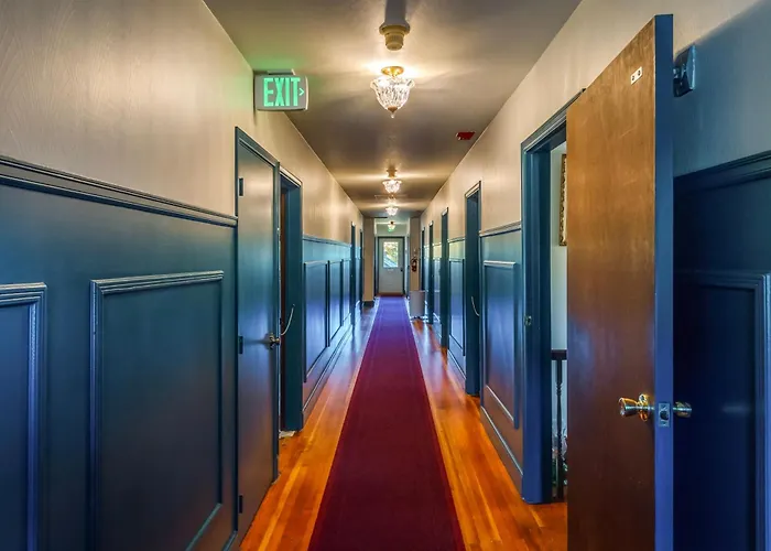 Historic Hotel Packwood