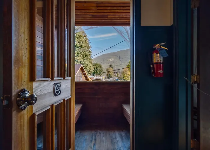 Historic Hotel Packwood