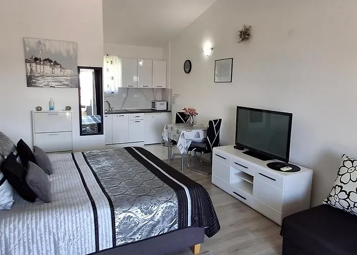 Beautiful Sea View 6 Luxury Studio Danijela 1