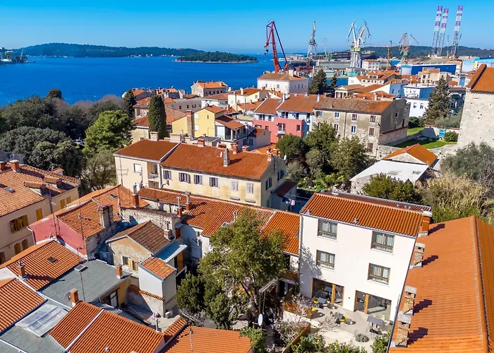 Pula Residence Rooms And Apartments Old City Center