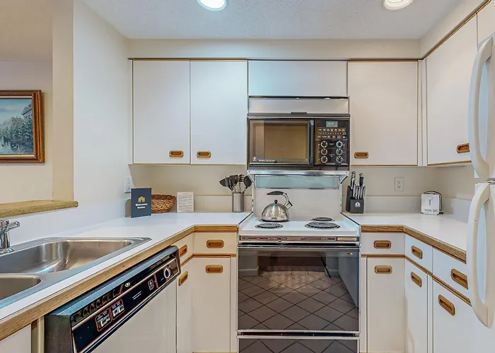 204 Studio At Rivergreen