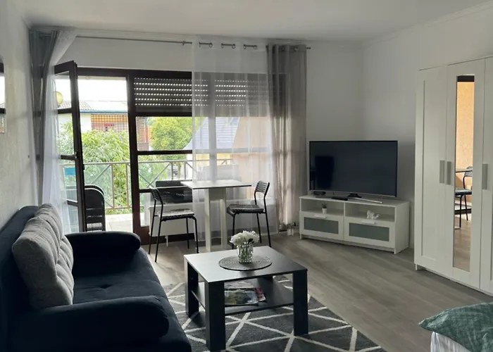 Comfort Apartment - Ruhe Oase - Balkon - Parkplatz - Self Check-in 24h