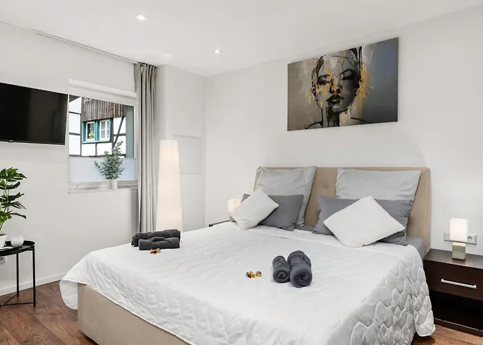 MOLA Apartments-Apartment im Herdecker Zentrum für 3 Gäste-Gratis Parkplatz-Highspeed WLAN-auch für Langzeit geeignet