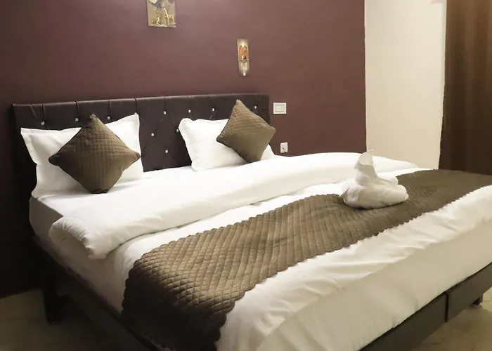 Posh Hotel-Best Business Hotel In Gulbarga