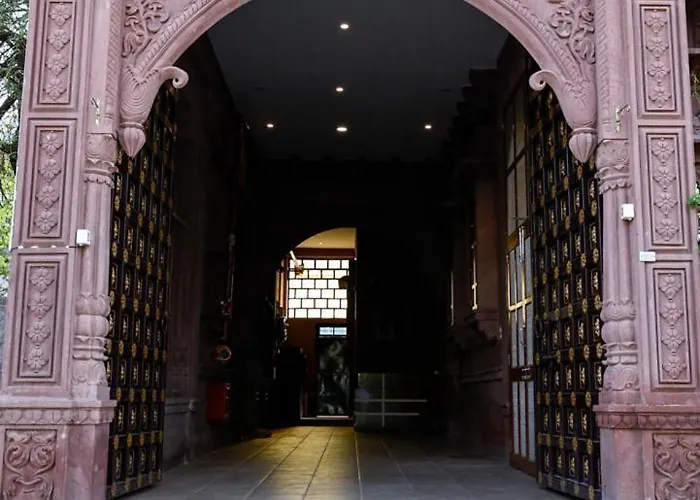 Manugarh The Heritage Palace