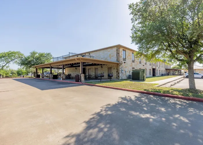 Hotel Texas Hallettsville