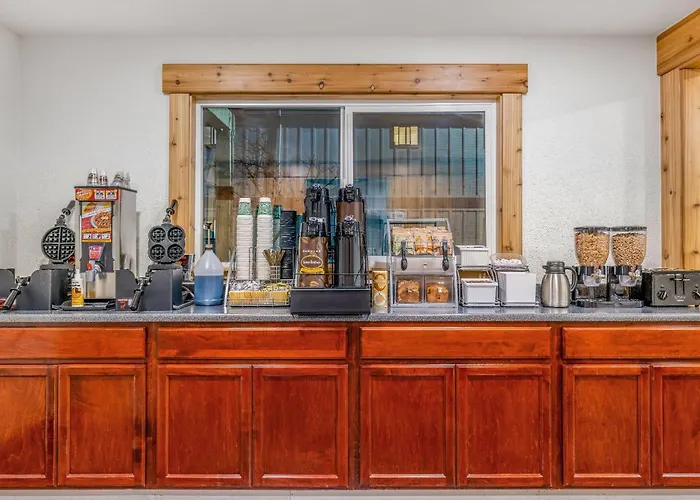Super 8 By Wyndham Arcata