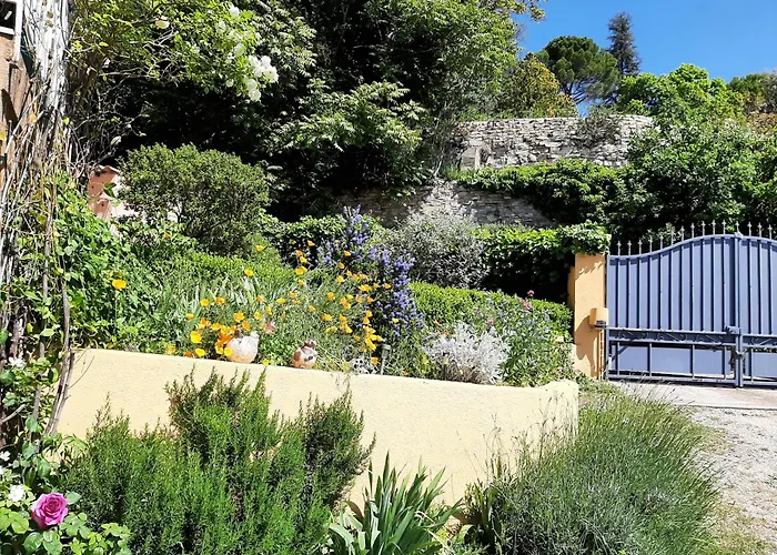 T.Belle Vue Panoramique Au Coeur Du Luberon 40M2 + Pergola . Jardin. P