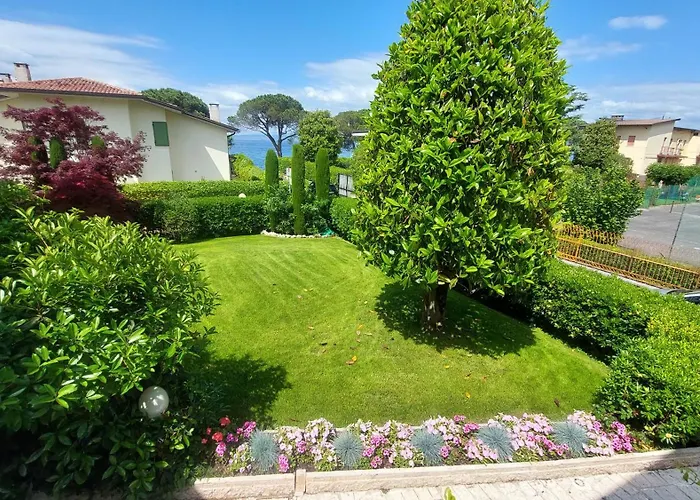 Betulla Lake View Apartment