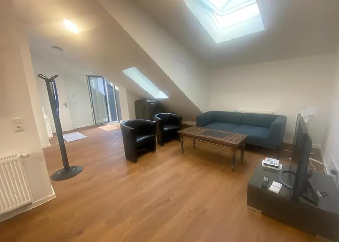 Frankfurt Eschborn New Apartment for 5 Person