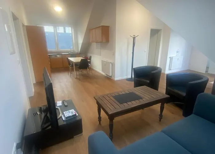 Frankfurt Eschborn New Apartment for 5 Person