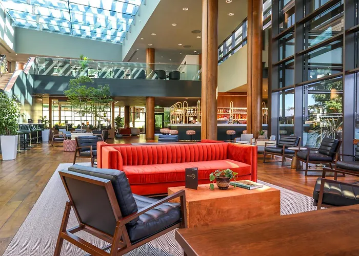 The Orchard Hotel & Restaurant