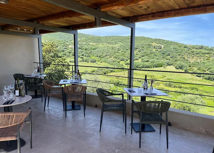 Hotel - Restaurant U Santu Petru