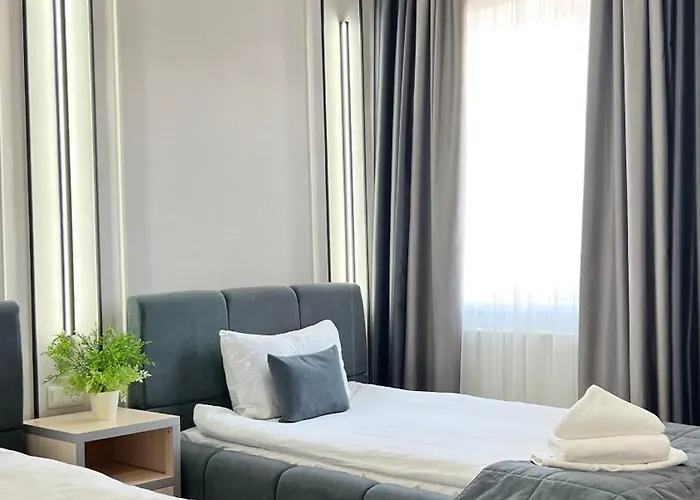 Caravan Hotel