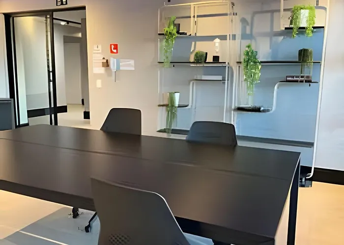 Studio Concept Avenida das Esmeraldas
