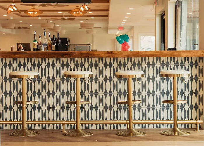 The Shoreline Hotel