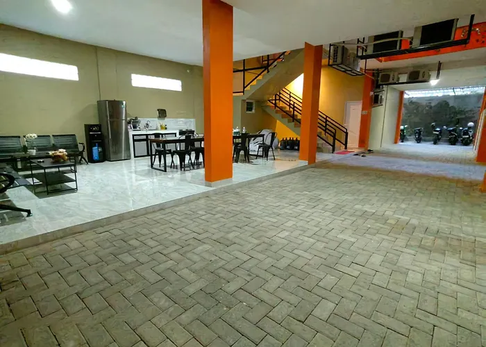 Joy Hotel