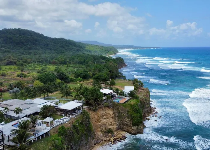 The Sea Cliff Hotel Resort & Spa