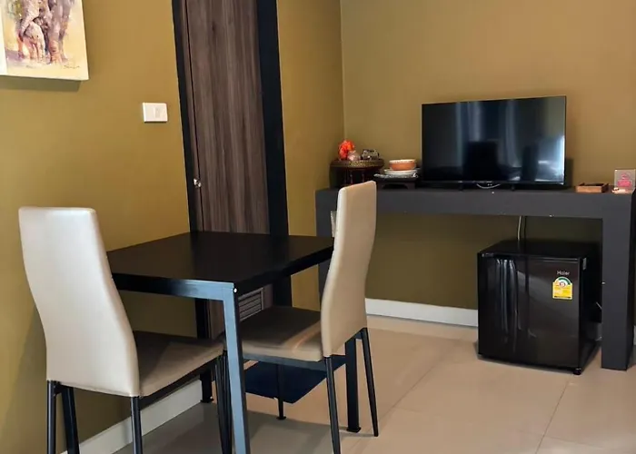 The Lantern Suites