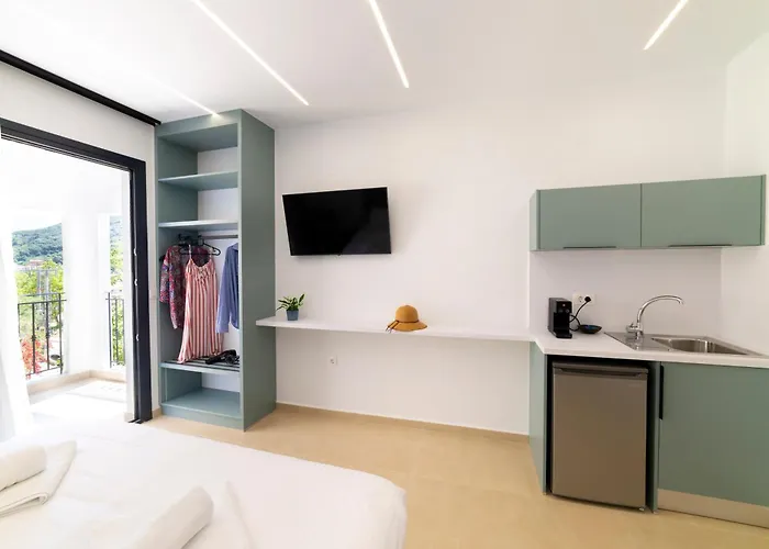 Lithitsa Lofts And Suites