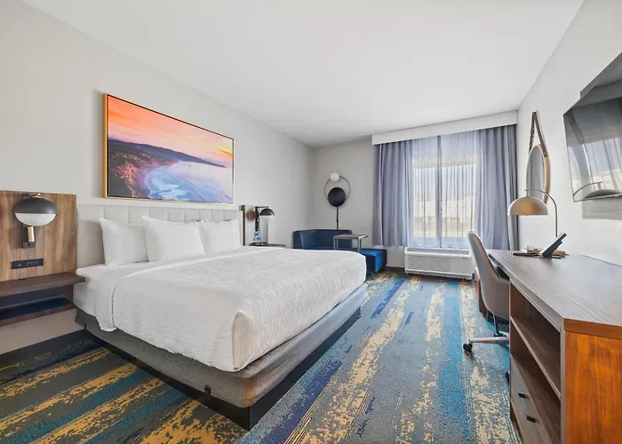 La Quinta Inn & Suites By Wyndham La Habra