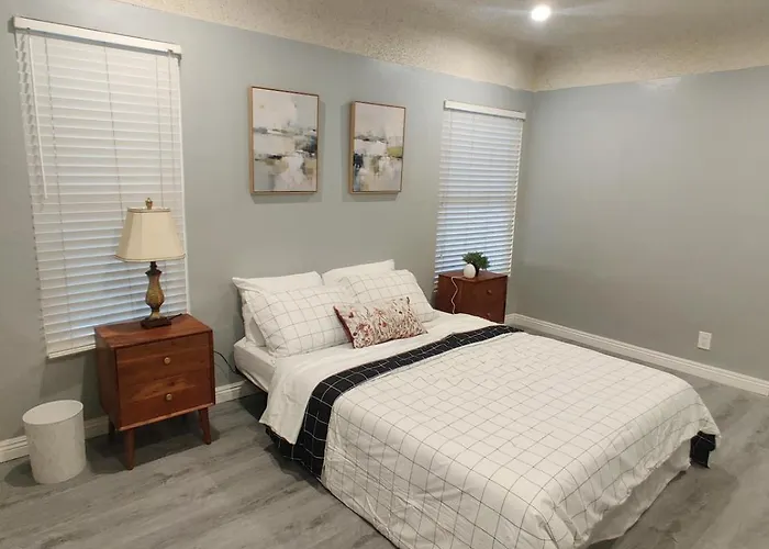 Sofi Intuit Cozy Home Free Parking Queen Beds