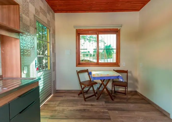 Apartamento Segundo andar Confortável!